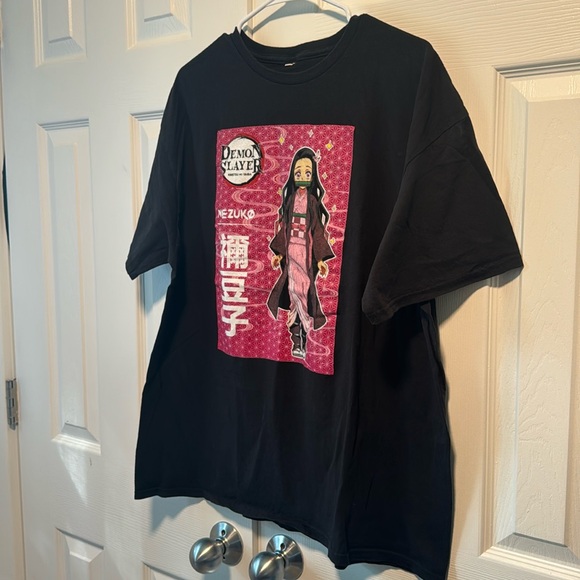 Demon Slayer Nezuko GRAPHIC T-shirt Womens Black Tanjiro Kamado Anime Preowned - Picture 1 of 3